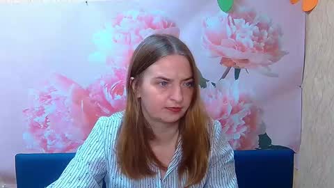 Snapshot of freyadak chatting on September 18, 6:21 pm FreyaDak online show from September 18, 6:21 pm