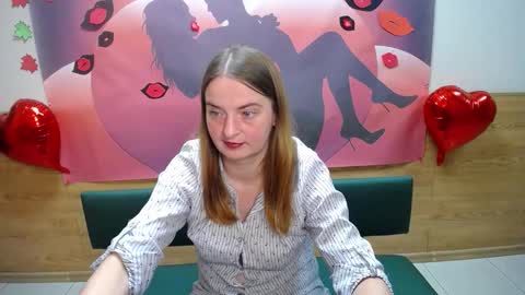 Snapshot of freyadak chatting on October 9, 5:44 pm FreyaDak online show from October 9, 5:44 pm