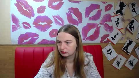 Snapshot of freyadak chatting on October 12, 5:17 am FreyaDak online show from October 12, 5:17 am