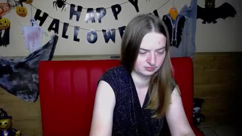 Snapshot of freyadak chatting on November 1, 12:07 pm FreyaDak online show from November 1, 12:07 pm