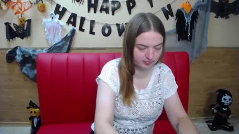 Snapshot of freyadak chatting on November 9, 12:03 pm FreyaDak online show from November 9, 12:03 pm