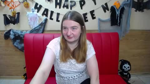 Snapshot of freyadak chatting on November 10, 6:18 pm FreyaDak online show from November 10, 6:18 pm