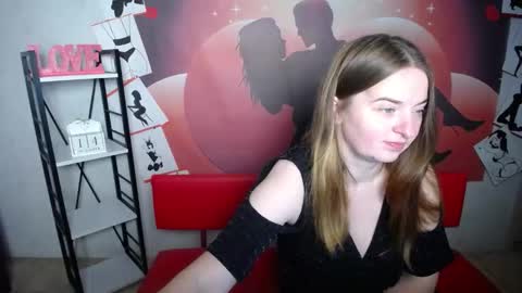 Snapshot of freyadak chatting on December 14, 6:01 pm FreyaDak online show from December 14, 6:01 pm