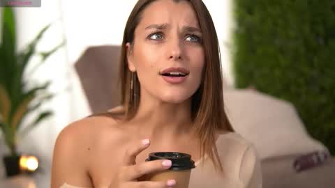 Snapshot of freyaheart chatting on October 7, 6:43 am freyaheart online show from October 7, 6:43 am