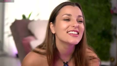 Snapshot of freyaheart chatting on June 29, 10:15 am freyaheart online show from June 29, 10:15 am