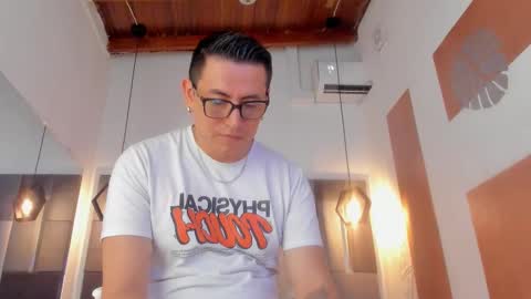 Snapshot of freyalane chatting on October 23, 4:17 pm ALIS AND ALEX online show from October 23, 4:17 pm