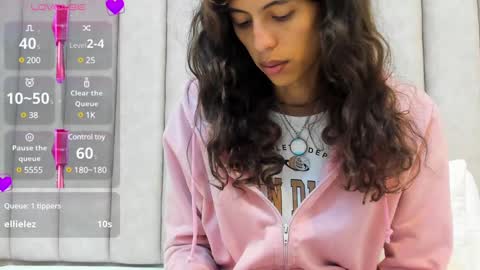 FREYA online show from February 3, 7:21 pm