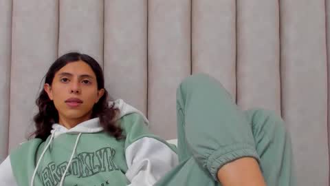 FREYA online show from October 23, 7:01 pm