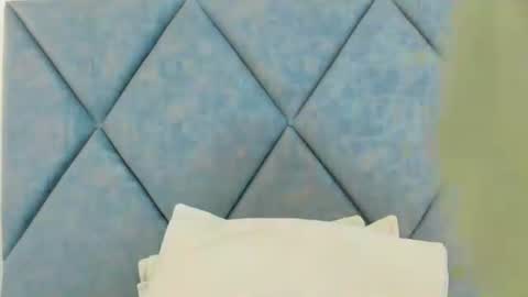Snapshot of freyamoller_ chatting on August 1, 7:24 pm FreyaMoller online show from August 1, 7:24 pm
