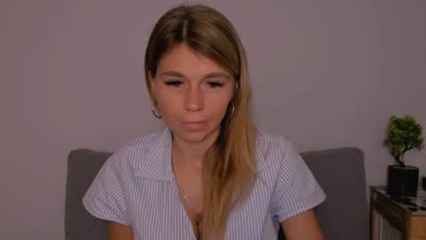 Snapshot of freyanaughty69 chatting on July 23, 9:13 pm freyanaughty69 online show from July 23, 9:13 pm