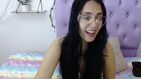 Snapshot of freyja_01 chatting on December 16, 10:48 pm Freyja online show from December 16, 10:48 pm