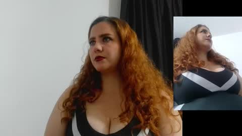 freyjaSeidhr online show from March 17, 3:33 am