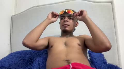 freyva_ online show from October 5, 11:41 am