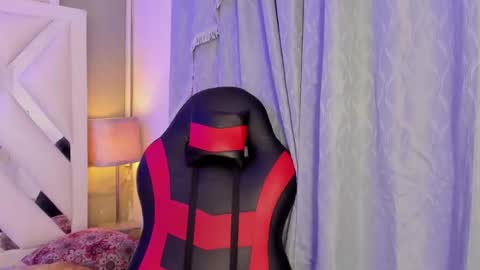 Frezzita online show from December 14, 7:51 pm