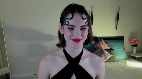 Frida online show from December 6, 5:33 pm