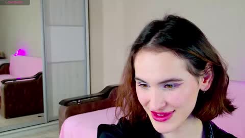 Frida online show from December 28, 2:01 am