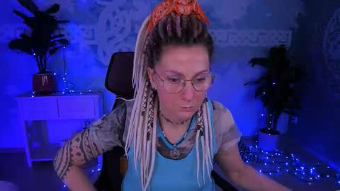 Snapshot of fridatander chatting on February 25, 5:06 am Frida Tander online show from February 25, 5:06 am