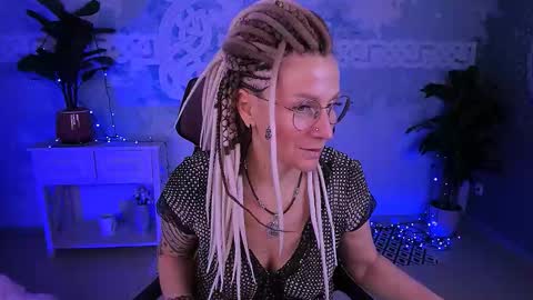 Snapshot of fridatander chatting on March 13, 5:36 am Frida Tander online show from March 13, 5:36 am