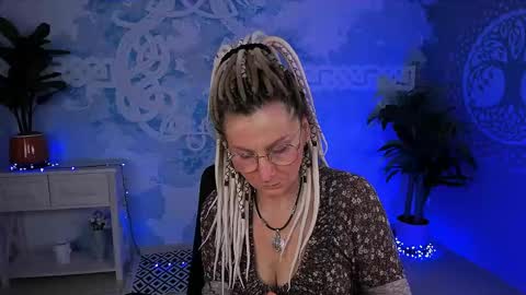Frida Tander online show from May 7, 5:24 am