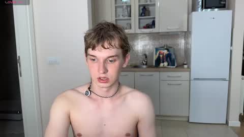 Snapshot of friday_gay_dude chatting on July 19, 6:55 pm Andrew online show from July 19, 6:55 pm