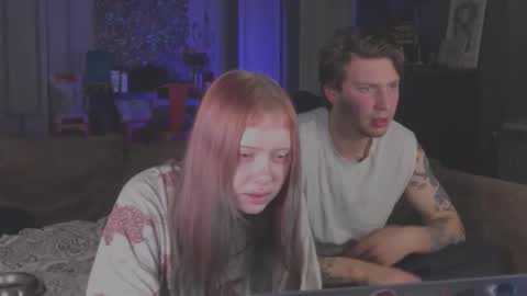 friend_zone_ online show from November 25, 6:19 pm