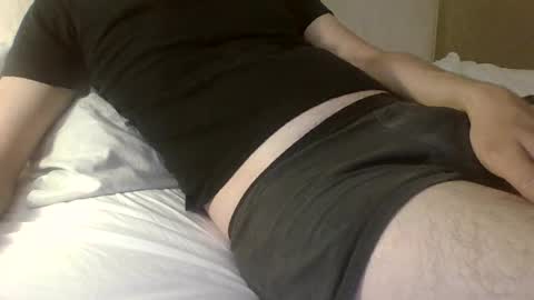 Snapshot of friendly_frank_18 chatting on July 2, 11:33 pm friendly_frank_18 online show from July 2, 11:33 pm