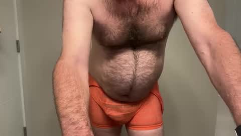 Snapshot of friskysimian1988 chatting on May 18, 6:14 pm friskysimian1988 online show from May 18, 6:14 pm