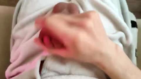 frizzis online show from April 2, 4:32 am