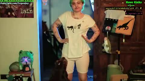   Jaywise Frogfoot  online show from June 9, 9:26 pm