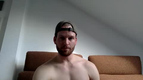 frozenyoga online show from March 27, 3:01 pm