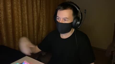 Snapshot of froztai chatting on December 16, 2:27 am froztai online show from December 16, 2:27 am