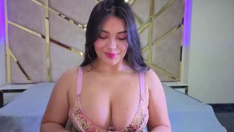 Frreya  online show from November 13, 2:54 am