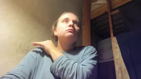 Snapshot of frumcake chatting on January 5, 1:35 am FrumCake online show from January 5, 1:35 am