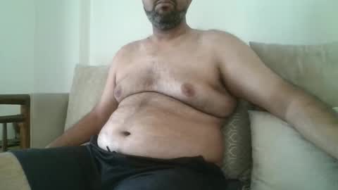 Snapshot of fruti_loops chatting on December 23, 6:33 am fruti loops Bull online show from December 23, 6:33 am