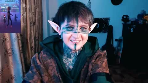 Snapshot of ftmblueyes chatting on October 26, 12:49 am HEHIM online show from October 26, 12:49 am