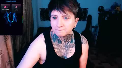 Snapshot of ftmblueyes chatting on October 27, 11:41 pm HEHIM online show from October 27, 11:41 pm