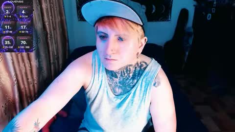 Snapshot of ftmblueyes chatting on November 11, 2:00 am HEHIM online show from November 11, 2:00 am