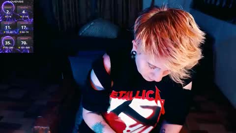 Snapshot of ftmblueyes chatting on November 14, 1:59 am HEHIM online show from November 14, 1:59 am