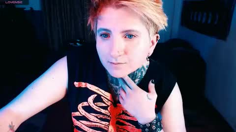 Snapshot of ftmblueyes chatting on November 16, 3:12 am HEHIM online show from November 16, 3:12 am