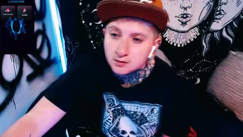 Snapshot of ftmblueyes chatting on May 16, 7:01 pm HEHIM online show from May 16, 7:01 pm
