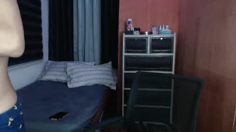 Zack online show from December 12, 9:30 am