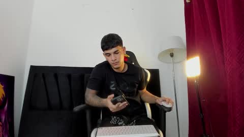 Snapshot of fuckboyca chatting on October 9, 3:59 am fuckboyca online show from October 9, 3:59 am