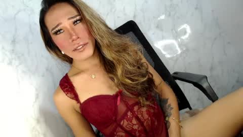 sweetyJENNY online show from July 15, 11:15 am