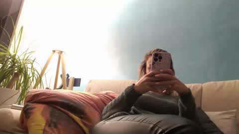 La online show from November 12, 8:30 pm