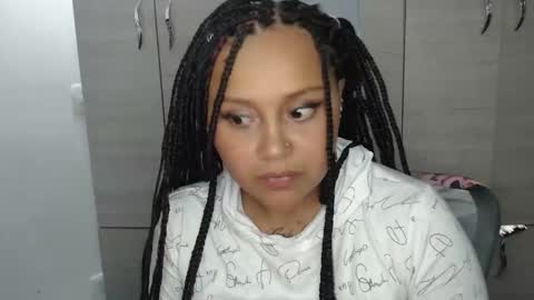 Mia and Gary  online show from March 6, 2:30 am