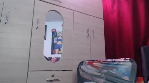 Mia and Gary  online show from March 12, 1:23 am