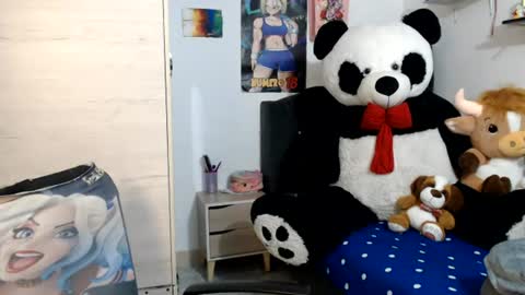 Mia and Gary  online show from June 12, 2:43 am