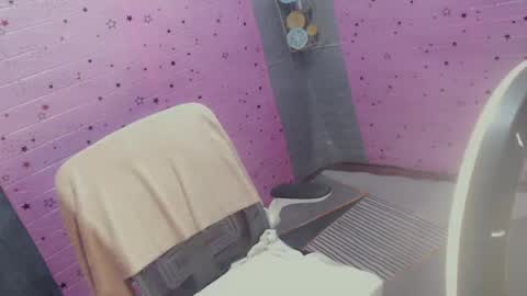 Snapshot of fuckingsex_dealer chatting on July 8, 5:34 am its me Lifa online show from July 8, 5:34 am