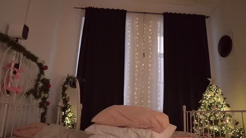 Snapshot of fuckingtoy_ chatting on January 11, 12:18 pm Eva         all my links   online show from January 11, 12:18 pm