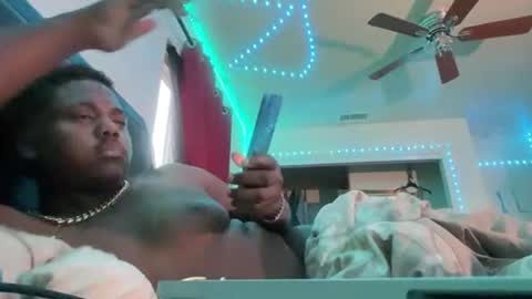 Snapshot of fuckmeb1999 chatting on November 9, 2:15 pm Desire Himeros online show from November 9, 2:15 pm